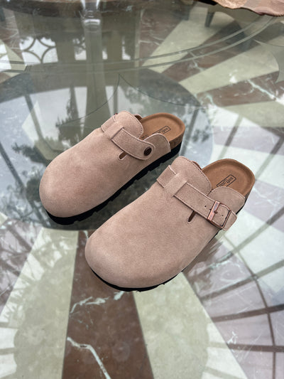 Slip On Clogs With Buckle (size up)